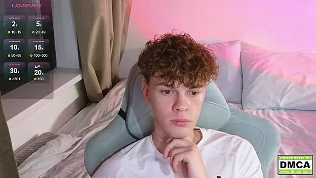 cute thomas online show from 10/14/25, 06:42