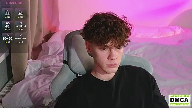 Snapshot of cute_thomas chatting on 03/10/26, 07:30 cute thomas online show from 03/10/26, 07:30