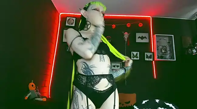 Snapshot of insania_9999_ chatting on 12/03/24, 06:38 insania 9999  online show from 12/03/24, 06:38