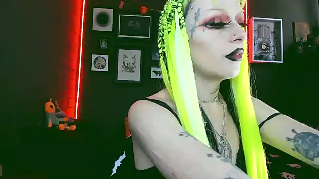 Snapshot of insania_9999_ chatting on 01/21/25, 06:23 insania 9999  online show from 01/21/25, 06:23