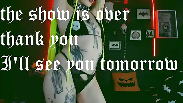 Snapshot of insania_9999_ chatting on 02/27/25, 05:26 insania 9999  online show from 02/27/25, 05:26