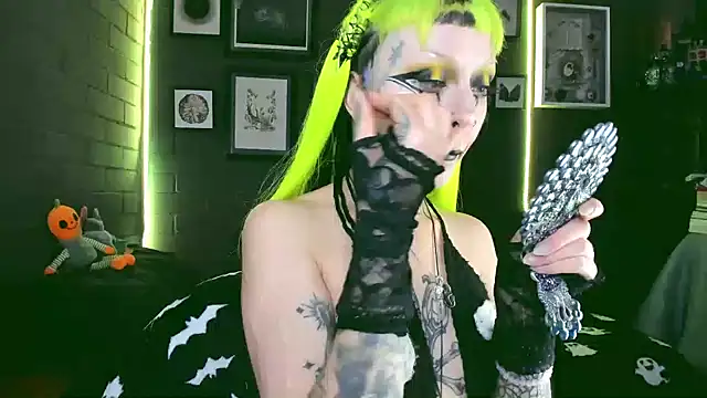 Snapshot of insania_9999_ chatting on 03/05/25, 02:56 insania 9999  online show from 03/05/25, 02:56