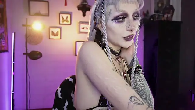 Snapshot of insania_9999_ chatting on 02/26/26, 05:12 insania 9999 online show from 02/26/26, 05:12