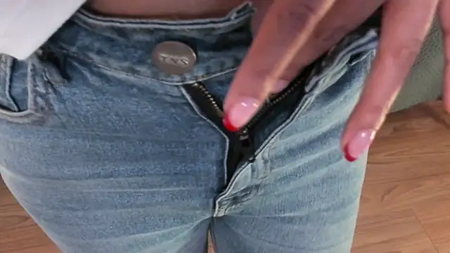 SaharaGarcia   online show from 12/26/24, 06:43