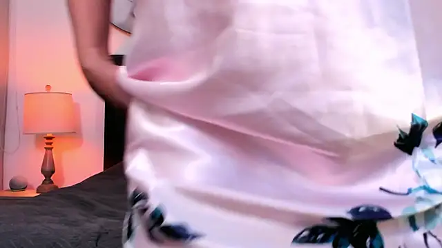 SaharaGarcia   online show from 12/29/24, 12:41