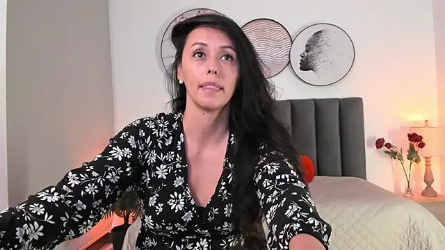 SaharaGarcia   online show from 01/11/25, 09:57