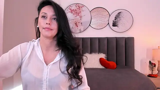 SaharaGarcia   online show from 02/12/26, 06:58