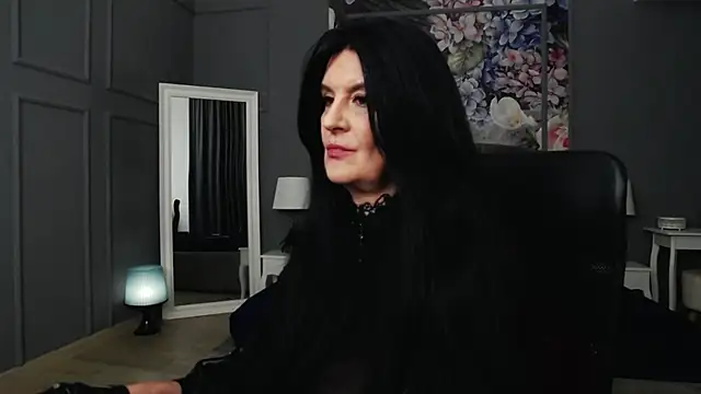 DomMelissaW online show from 02/16/25, 02:09