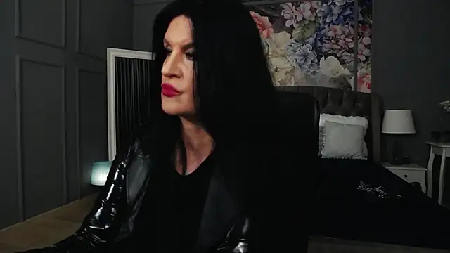 DomMelissaW online show from 10/28/25, 09:17