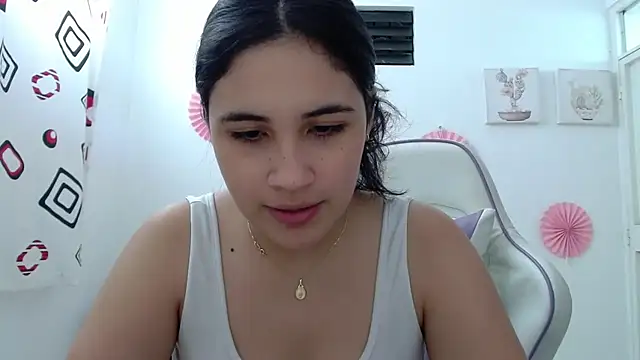 InocentHeaven1 online show from 02/04/26, 01:39