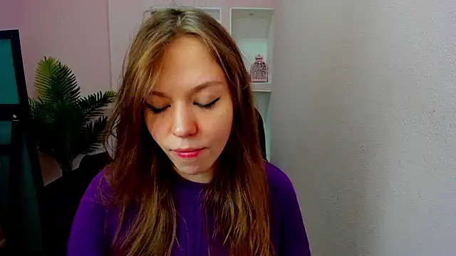 Persephoni online show from 10/05/25, 10:57