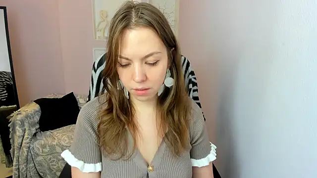 Snapshot of Persephoni chatting on 07/10/26, 05:34 Persephoni online show from 07/10/26, 05:34