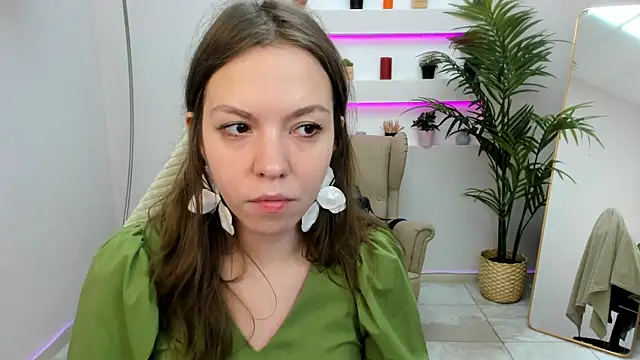 Snapshot of Persephoni chatting on 07/11/26, 10:40 Persephoni online show from 07/11/26, 10:40