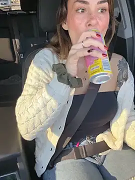 Snapshot of LeaGambit__ chatting on 02/12/26, 04:35 LeaGambit online show from 02/12/26, 04:35