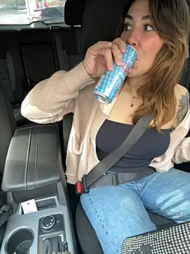 Snapshot of LeaGambit__ chatting on 02/20/26, 04:29 LeaGambit online show from 02/20/26, 04:29