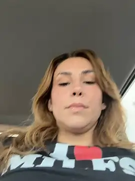 Snapshot of LeaGambit__ chatting on 04/16/26, 10:56 LeaGambit online show from 04/16/26, 10:56