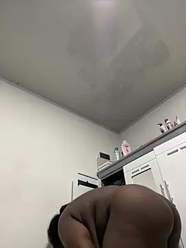 Snapshot of sharik-browns chatting on 07/06/26, 07:49 sharik-browns online show from 07/06/26, 07:49