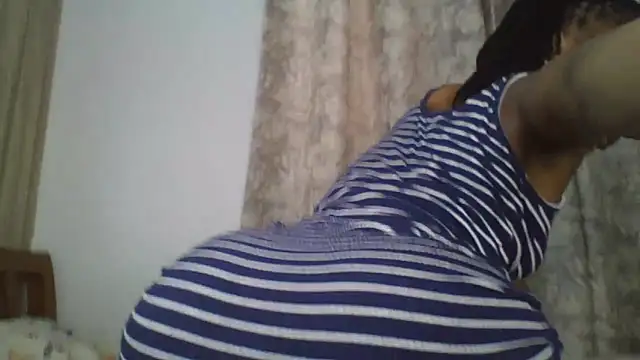 Snapshot of sweet_sassy_ chatting on 11/09/25, 04:44 sweet sassy online show from 11/09/25, 04:44