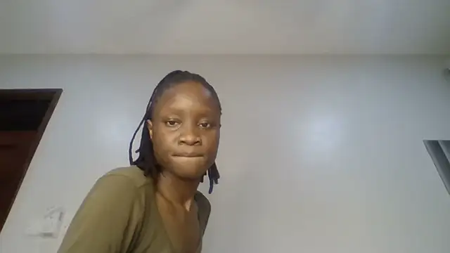 Snapshot of sweet_sassy_ chatting on 06/19/26, 02:54 sweet sassy online show from 06/19/26, 02:54