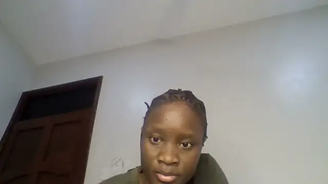 Snapshot of sweet_sassy_ chatting on 06/26/26, 02:54 sweet sassy online show from 06/26/26, 02:54