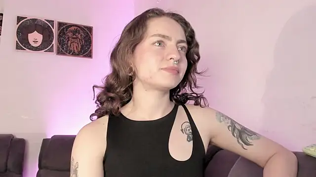 Snapshot of Agathaks chatting on 03/16/26, 12:06 Agathaks online show from 03/16/26, 12:06