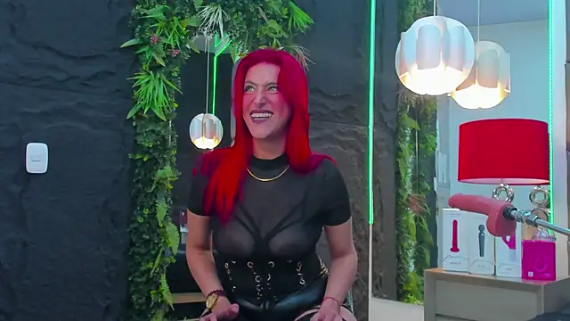 Snapshot of AllissaBrowm chatting on 04/13/26, 05:18 AllissaBrowm online show from 04/13/26, 05:18