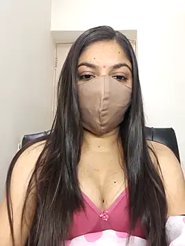 Snapshot of _desigori chatting on 04/04/26, 04:00 desigori online show from 04/04/26, 04:00