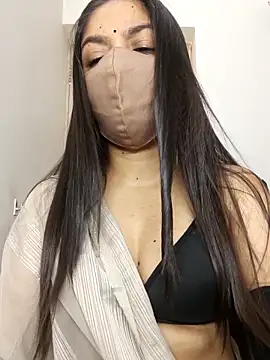 Snapshot of _desigori chatting on 04/18/26, 04:27 desigori online show from 04/18/26, 04:27