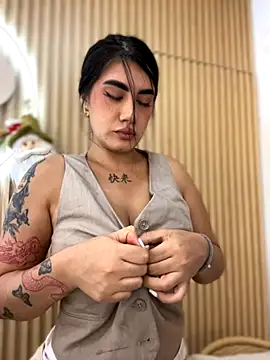 clarachanelricek online show from 10/11/25, 11:14