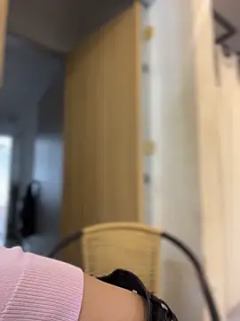 clarachanelricek online show from 02/19/26, 08:27