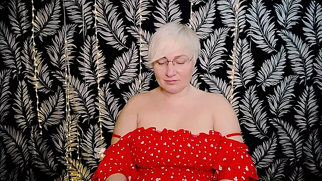 Snapshot of Olivia_playful chatting on 03/07/26, 12:35 Olivia playful online show from 03/07/26, 12:35