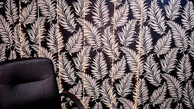 Snapshot of Olivia_playful chatting on 03/12/26, 12:44 Olivia playful online show from 03/12/26, 12:44