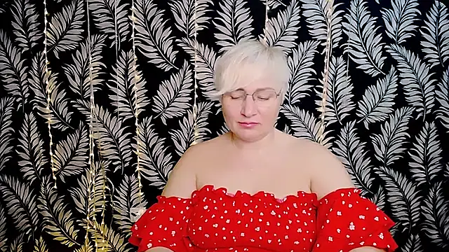 Snapshot of Olivia_playful chatting on 03/16/26, 12:31 Olivia playful online show from 03/16/26, 12:31