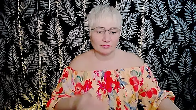 Snapshot of Olivia_playful chatting on 03/21/26, 12:21 Olivia playful online show from 03/21/26, 12:21