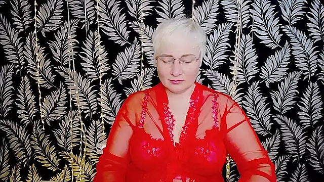 Snapshot of Olivia_playful chatting on 04/15/26, 10:22 Olivia playful online show from 04/15/26, 10:22