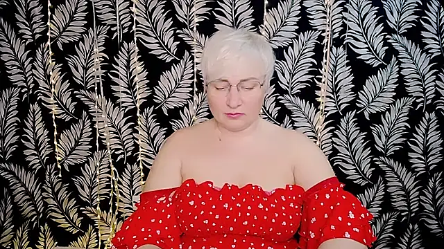 Snapshot of Olivia_playful chatting on 04/18/26, 10:30 Olivia playful online show from 04/18/26, 10:30