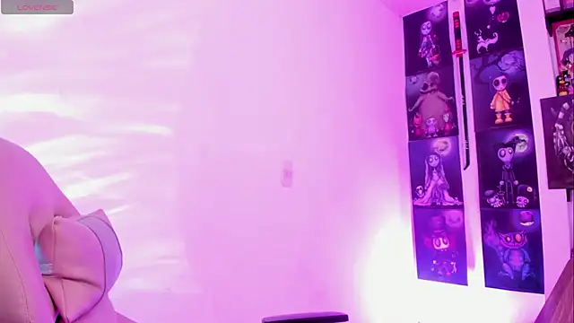 Snapshot of _Ali_Brinck_ chatting on 03/08/26, 04:00 Ali Brinck online show from 03/08/26, 04:00