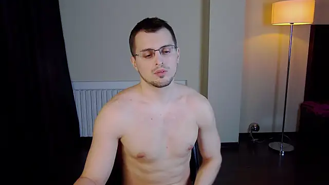 Snapshot of Friend12321 chatting on 02/28/25, 11:45 Friend12321 online show from 02/28/25, 11:45