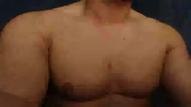 Snapshot of alex_blu chatting on 06/22/26, 01:40 alex blu online show from 06/22/26, 01:40