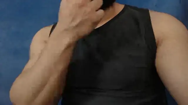 Snapshot of alex_blu chatting on 06/22/26, 06:32 alex blu online show from 06/22/26, 06:32