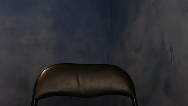 Snapshot of alex_blu chatting on 06/30/26, 11:11 alex blu online show from 06/30/26, 11:11
