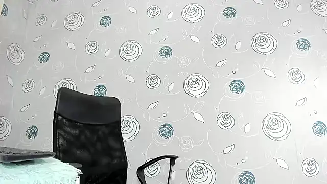 luna evaa online show from 02/12/25, 02:32