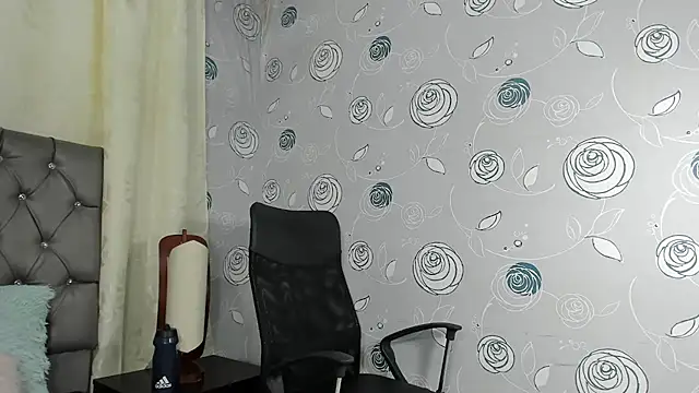 luna evaa online show from 03/10/25, 02:16