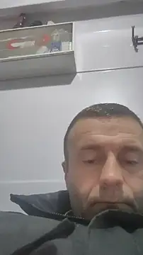 Snapshot of muscularsexy chatting on 04/18/26, 12:03 muscularsexy online show from 04/18/26, 12:03