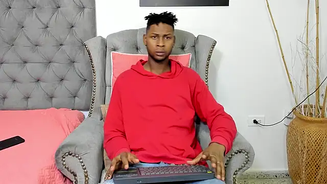 Snapshot of santhi_lee chatting on 12/19/24, 02:23 santhi lee online show from 12/19/24, 02:23