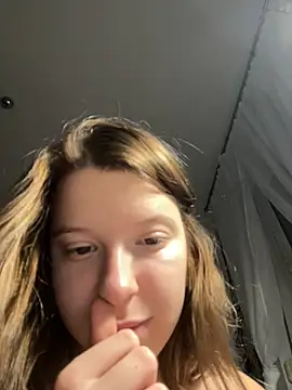 kimczii online show from 12/18/24, 10:40