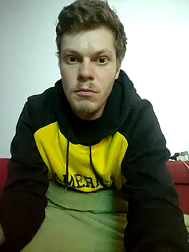 Snapshot of mojpipik21cm chatting on 11/19/25, 04:12 mojpipik21cm online show from 11/19/25, 04:12