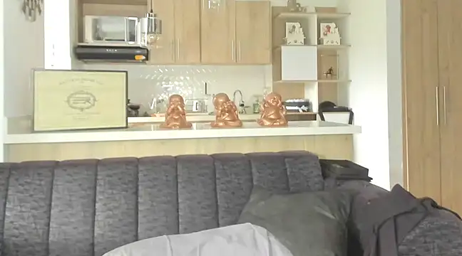 BradleySmithx online show from 03/01/25, 09:37