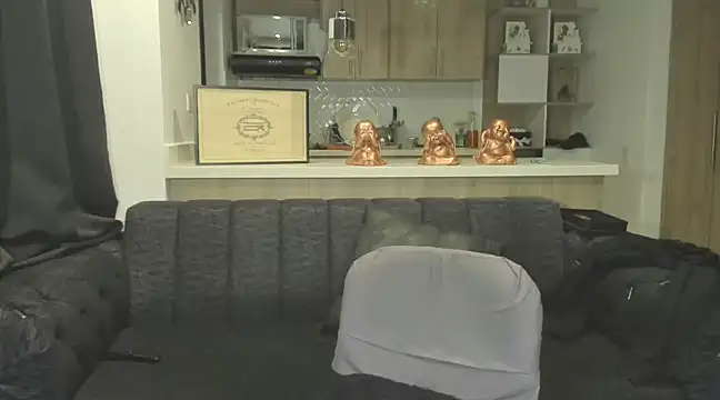 BradleySmithx online show from 03/03/25, 01:53