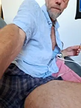 Snapshot of eddouxxx78 chatting on 06/24/26, 03:11 eddouxxx78 online show from 06/24/26, 03:11